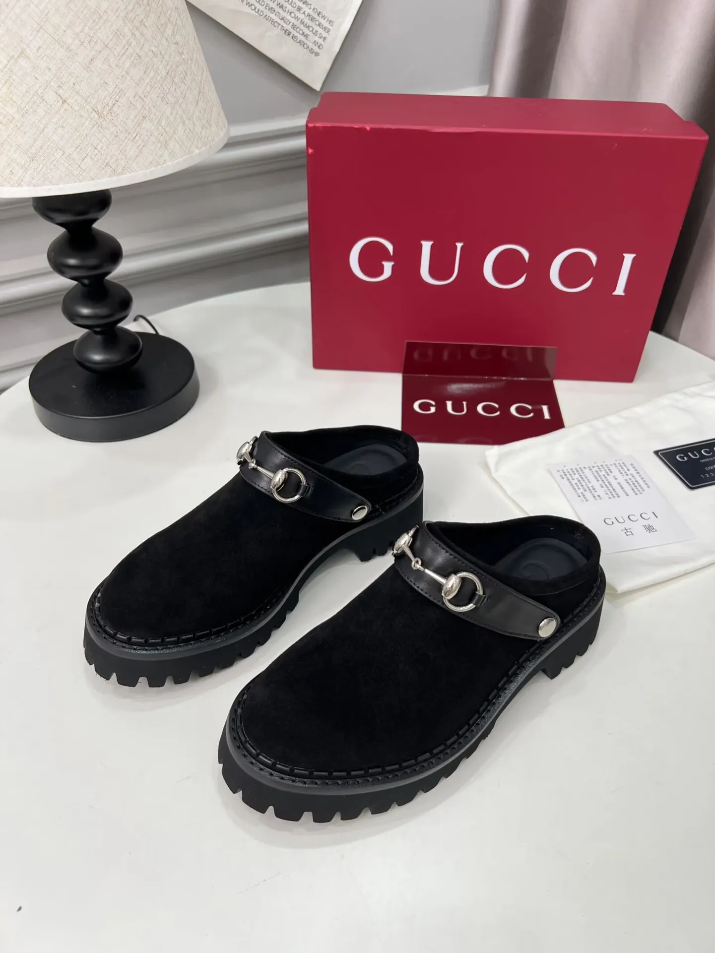 👟👟Ex-factory price 480👟👟 GUCCI British-style fashion slippers, lazy design back stumbling ➕thick sole increased height, empty back shape looming with exposed ankles, super cool when walking, age-neutral style, wide audience, Fabric: cowhide, mercerized cow suede Lining/foot pad: cowhide Outsole: foam outsole Heel height: 5cm Number of yards: 35-42 (customized numbers at both ends) Color: 4 colors available: black, brown, and military green Packing: card, bag